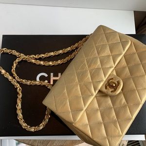 CHANEL ⭐️RARE Real Gold HW Quilted Lamb Leather Vintage Crossbody Chain Flap Bag